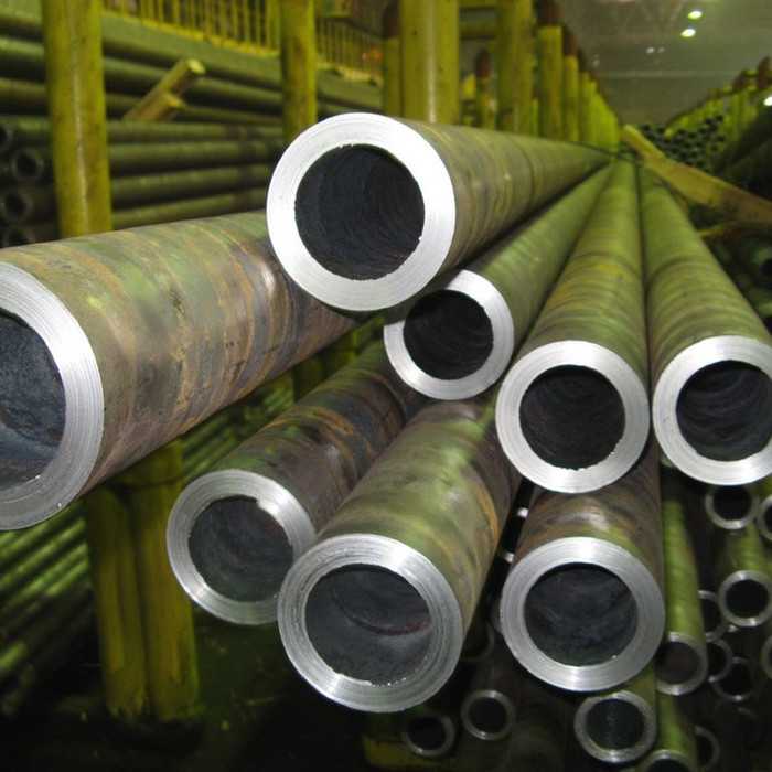 Труба бесшовная горячедеформированная 68х5 мм